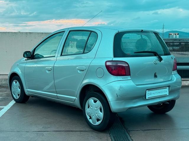 ToyotaYaris 1.0 Linea Luna 50 kW (68 CV) Vehículo usado en Barcelona - 3