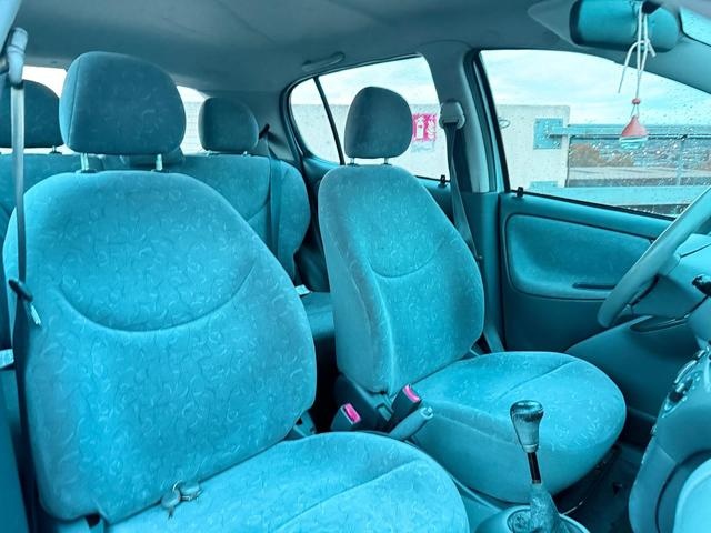 ToyotaYaris 1.0 Linea Luna 50 kW (68 CV) Vehículo usado en Barcelona - 8