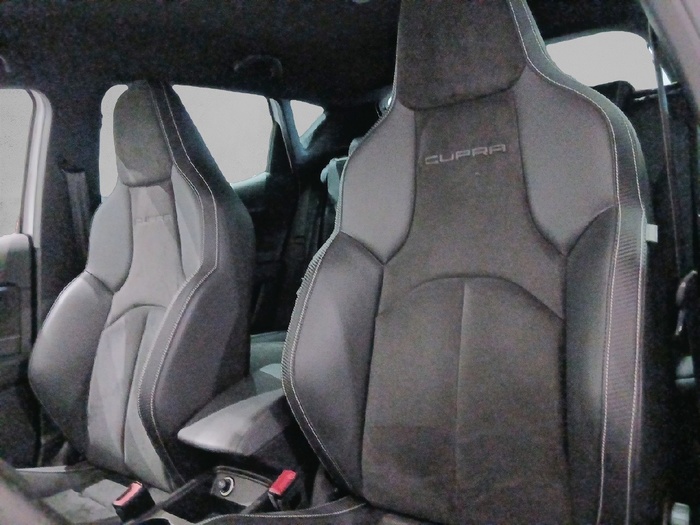 SEAT León 2.0 TFSI S&S Cupra DSG-7 213 kW (290 CV) - 13 SEAT León 2.0 TFSI S&S Cupra DSG-7 213 kW (290 CV) - 13