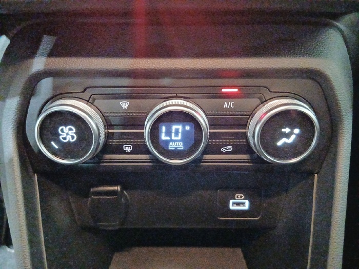 Dacia Sandero Stepway Comfort TCe 67 kW (91 CV) CVT - 17 Dacia Sandero Stepway Comfort TCe 67 kW (91 CV) CVT - 17