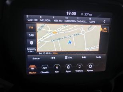 Jeep Renegade 1.3G Longitude 4x2 DDCT 110 kW (150 CV) Jeep Renegade 1.3G Longitude 4x2 DDCT 110 kW (150 CV)