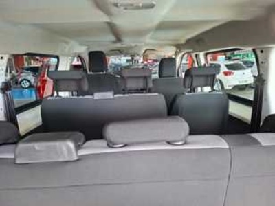 Peugeot Expert Combi BlueHDi 100 S&S Compact 75 kW (102 CV) Peugeot Expert Combi BlueHDi 100 S&S Compact 75 kW (102 CV)