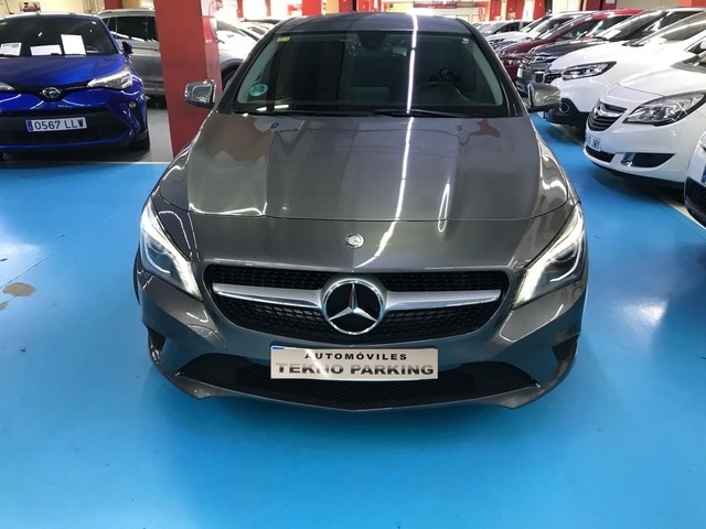 Mercedes-BenzCLA Shooting Brake 200 d 4Matic 100 kW (136 CV) Vehículo usado en Barcelona - 2