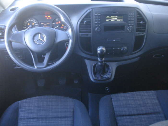 Mercedes-BenzVito Combi 111 CDI Tourer Pro Larga 84 kW (114 CV) Vehículo usado en Barcelona - 11 Mercedes-BenzVito Combi 111 CDI Tourer Pro Larga 84 kW (114 CV) Vehículo usado en Barcelona - 11