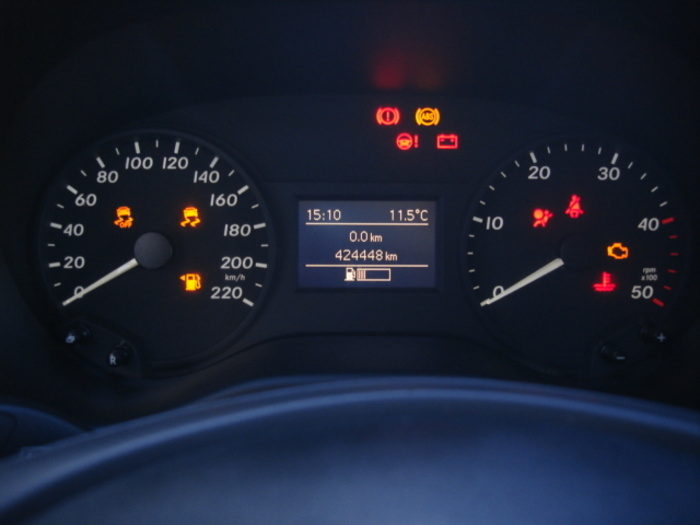 Mercedes-BenzVito Combi 111 CDI Tourer Pro Larga 84 kW (114 CV) Vehículo usado en Barcelona - 13 Mercedes-BenzVito Combi 111 CDI Tourer Pro Larga 84 kW (114 CV) Vehículo usado en Barcelona - 13