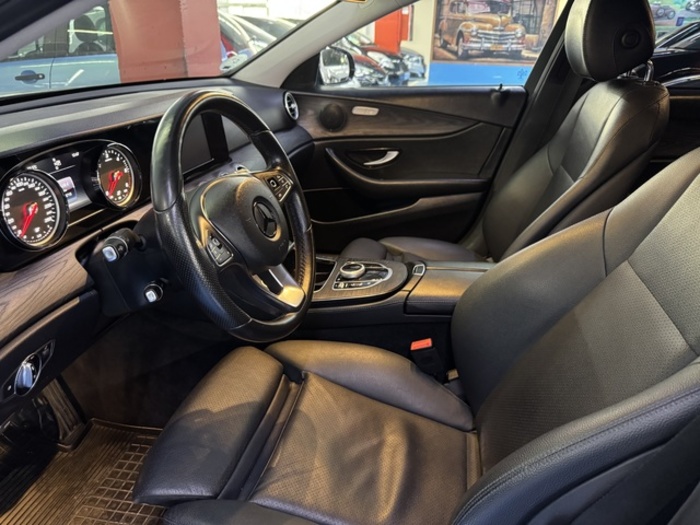 Mercedes-BenzClase E E 220 d 143 kW (194 CV) Vehículo usado en Barcelona - 2 Mercedes-BenzClase E E 220 d 143 kW (194 CV) Vehículo usado en Barcelona - 2