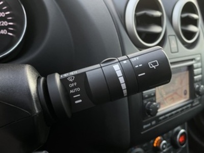 Nissan Qashqai 1.6 Tekna Sport 4X2 86 kW (117 CV) Nissan Qashqai 1.6 Tekna Sport 4X2 86 kW (117 CV)