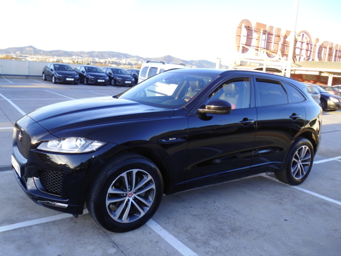 JaguarF-PACE 2.0L i4D R-Sport AWD Auto 177 kW (240 CV) Vehículo usado en Barcelona - 1 JaguarF-PACE 2.0L i4D R-Sport AWD Auto 177 kW (240 CV) Vehículo usado en Barcelona - 1