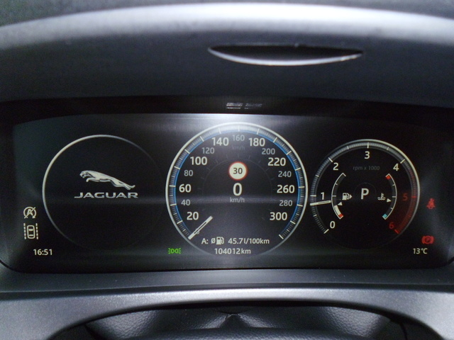 JaguarF-PACE 2.0L i4D R-Sport AWD Auto 177 kW (240 CV) Vehículo usado en Barcelona - 6