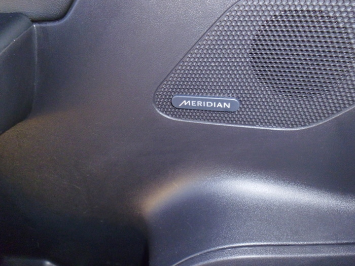 JaguarF-PACE 2.0L i4D R-Sport AWD Auto 177 kW (240 CV) Vehículo usado en Barcelona - 11 JaguarF-PACE 2.0L i4D R-Sport AWD Auto 177 kW (240 CV) Vehículo usado en Barcelona - 11