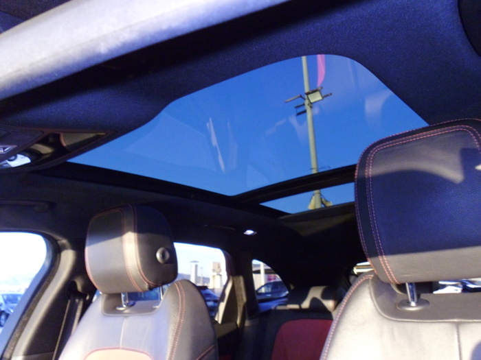 JaguarF-PACE 2.0L i4D R-Sport AWD Auto 177 kW (240 CV) Vehículo usado en Barcelona - 13 JaguarF-PACE 2.0L i4D R-Sport AWD Auto 177 kW (240 CV) Vehículo usado en Barcelona - 13