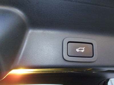 Jaguar F-PACE 2.0L i4D R-Sport AWD Auto 177 kW (240 CV) Jaguar F-PACE 2.0L i4D R-Sport AWD Auto 177 kW (240 CV)