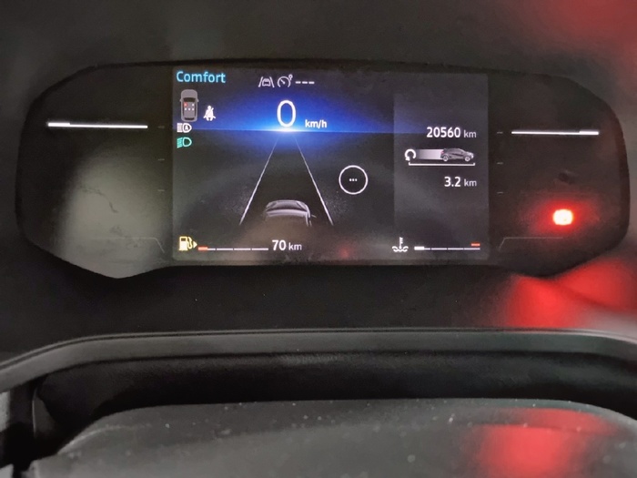 Renault Captur Techno TCe 66 kW (90 CV) - 8 Renault Captur Techno TCe 66 kW (90 CV) - 8