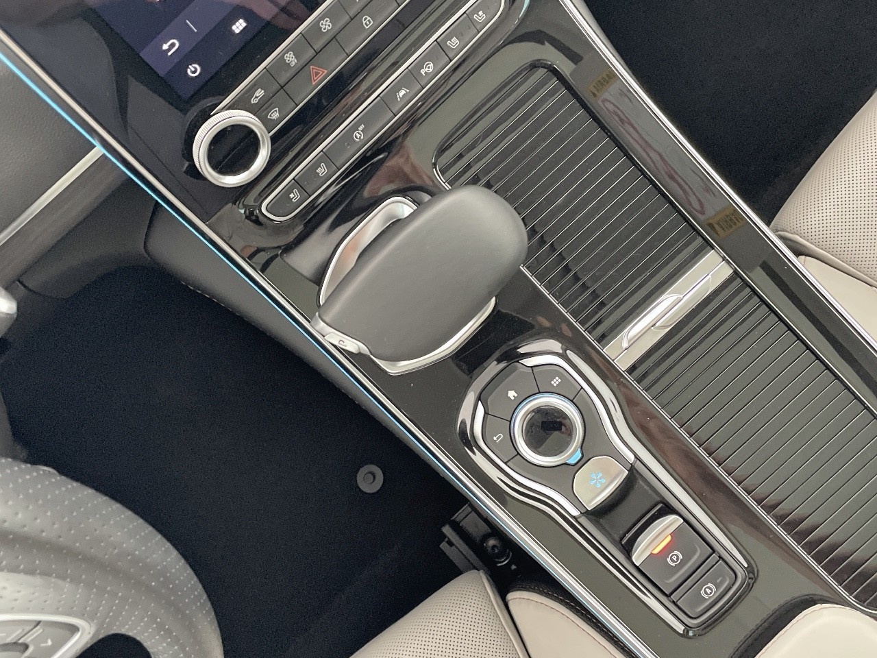 Renault Espace Initiale Paris Blue dCi 139 kW (190 CV) EDC - 9