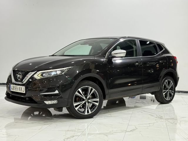 NissanQashqai DIG-T 115 N-Connecta 85 kW (115 CV) Vehículo usado en Barcelona - 1