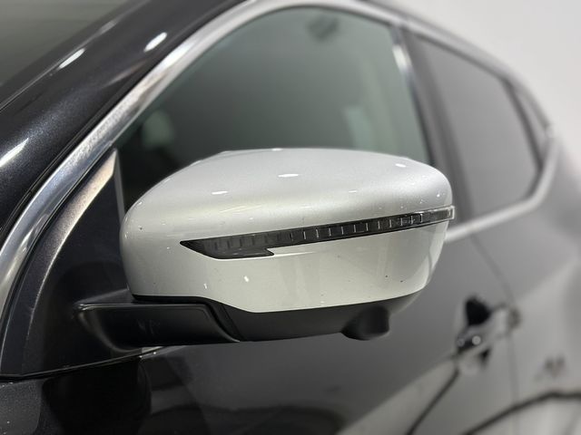 NissanQashqai DIG-T 115 N-Connecta 85 kW (115 CV) Vehículo usado en Barcelona - 9