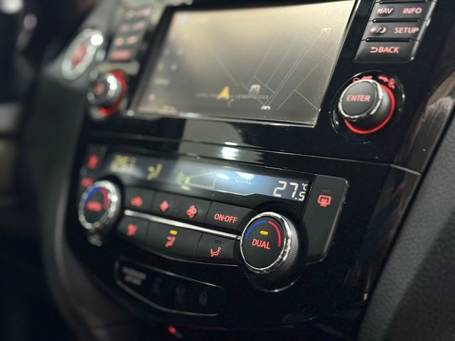 NissanQashqai DIG-T 115 N-Connecta 85 kW (115 CV) Vehículo usado en Barcelona - 30