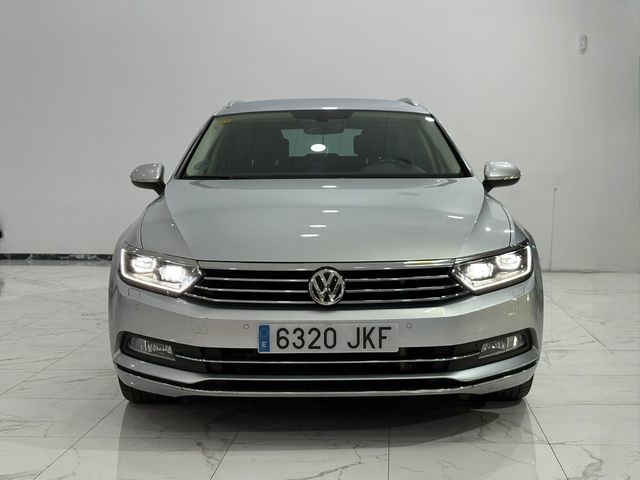 VolkswagenPassat Variant Sport 2.0 TDI 110 kW (150 CV) DSG Vehículo usado en Barcelona - 2