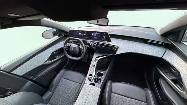 Peugeot5008 Hybrid 1.2 Allure eDCS6 107 kW (145 CV) Vehículo usado en Barcelona - 10