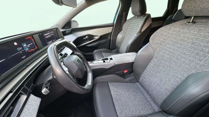 Peugeot5008 Hybrid 1.2 Allure eDCS6 107 kW (145 CV) Vehículo usado en Barcelona - 11 Peugeot5008 Hybrid 1.2 Allure eDCS6 107 kW (145 CV) Vehículo usado en Barcelona - 11