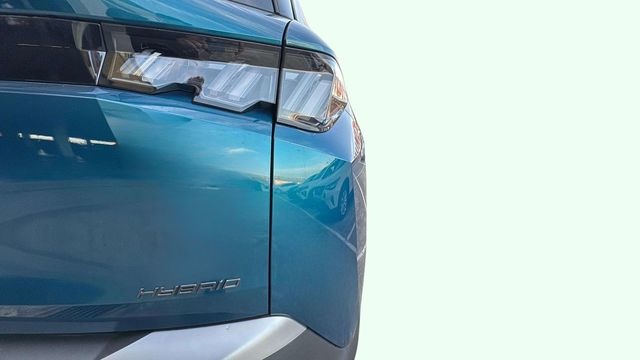 Peugeot5008 Hybrid 1.2 Allure eDCS6 107 kW (145 CV) Vehículo usado en Barcelona - 18