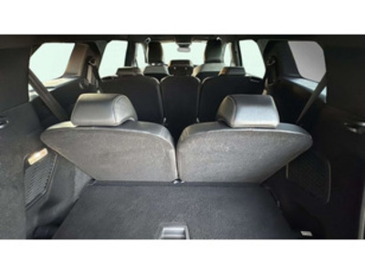 Peugeot 5008 Hybrid 1.2 Allure eDCS6 107 kW (145 CV) Peugeot 5008 Hybrid 1.2 Allure eDCS6 107 kW (145 CV)