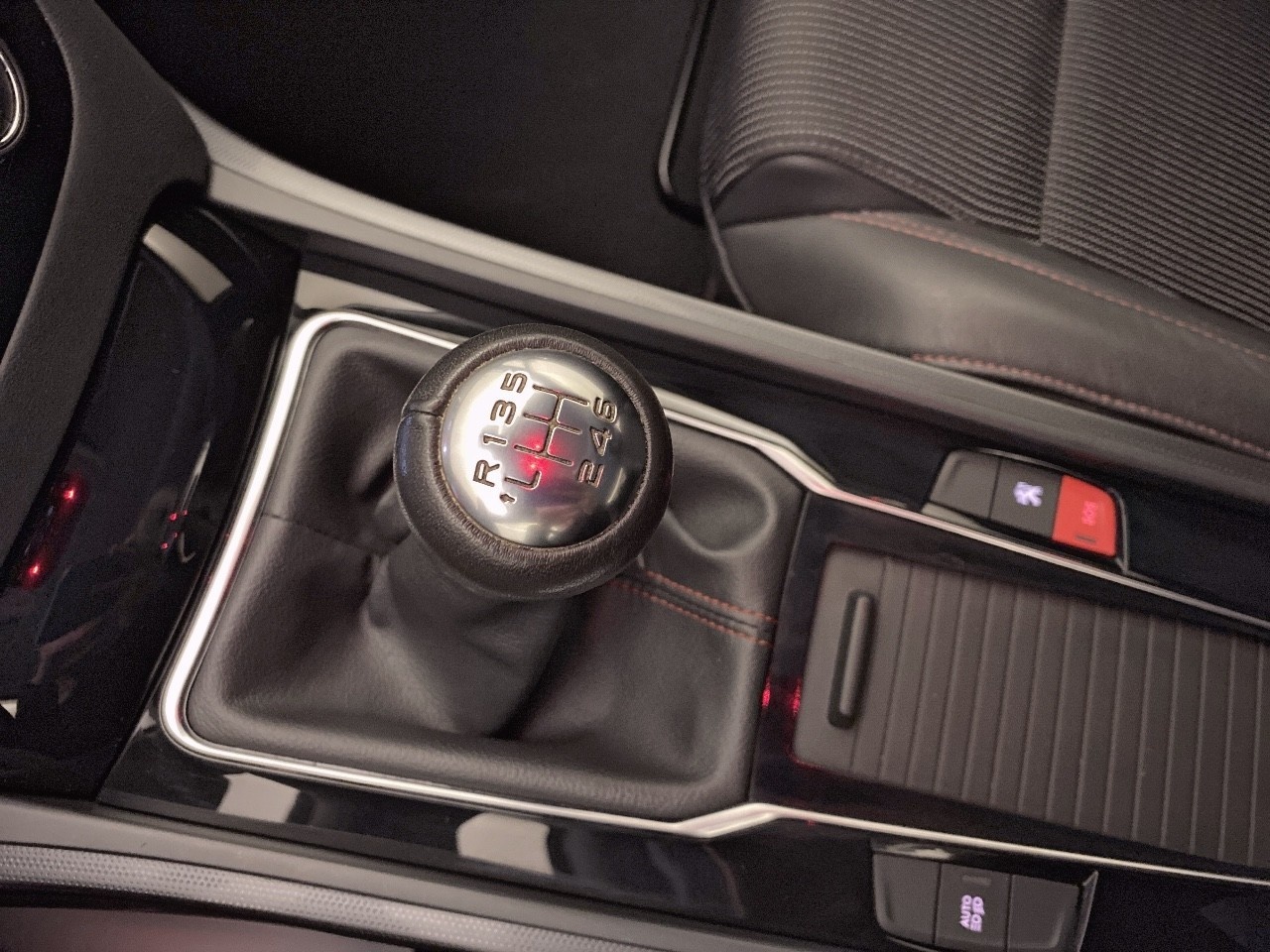 Peugeot 508 2.0 BlueHDI GT Line 110 kW (150 CV) - 10