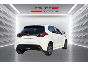 Toyota Yaris 120H Style 85 kW (116 CV)