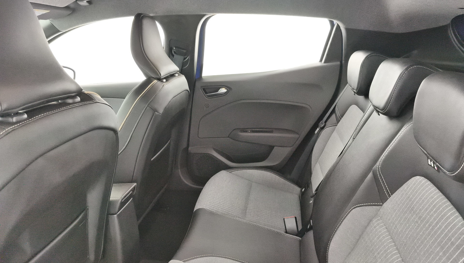 Renault Clio Techno Eco-G 74 kW (100 CV) - 14