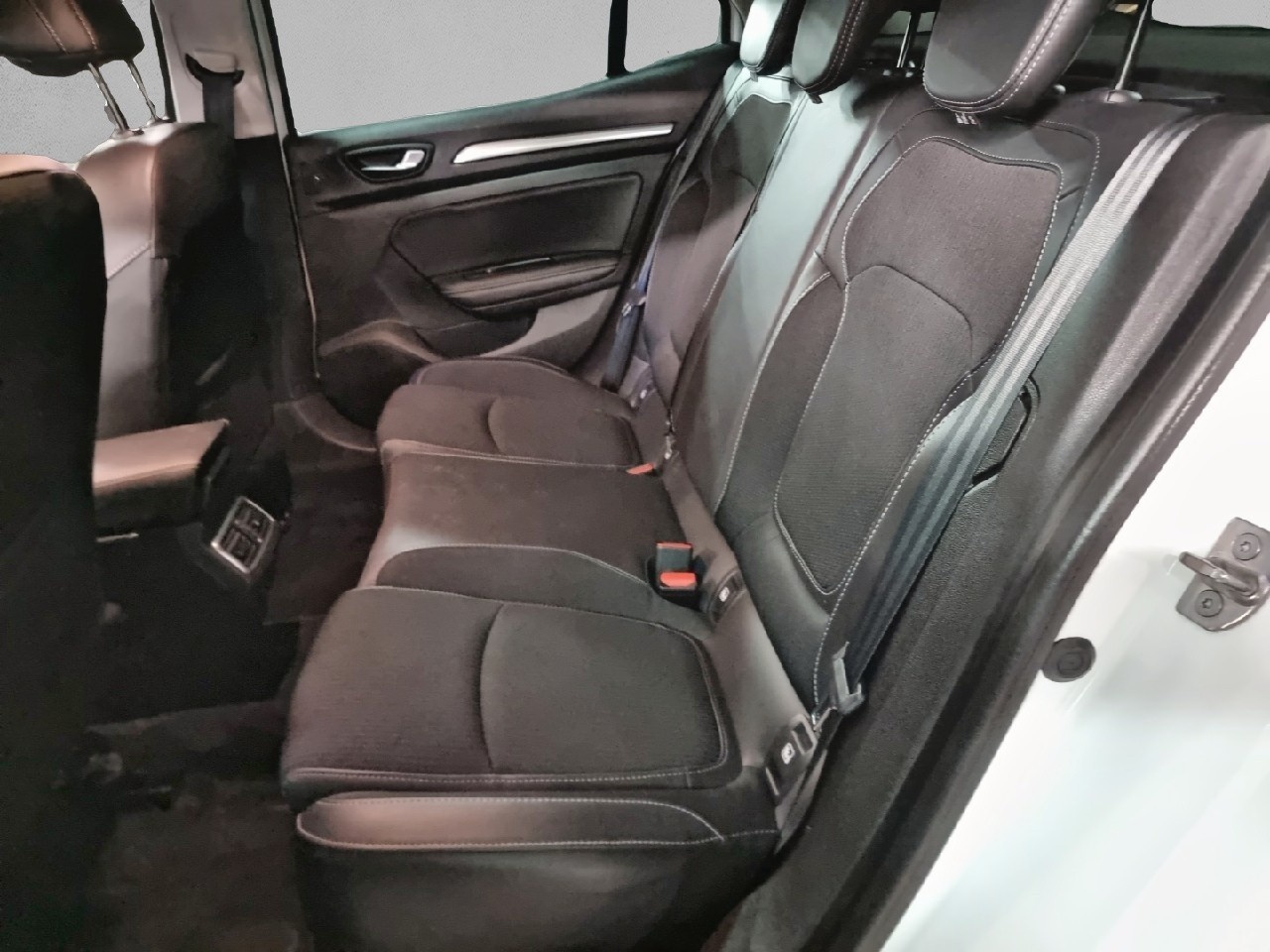 Renault Megane Techno Blue dCi EDC 85 kW (115 CV) - 9