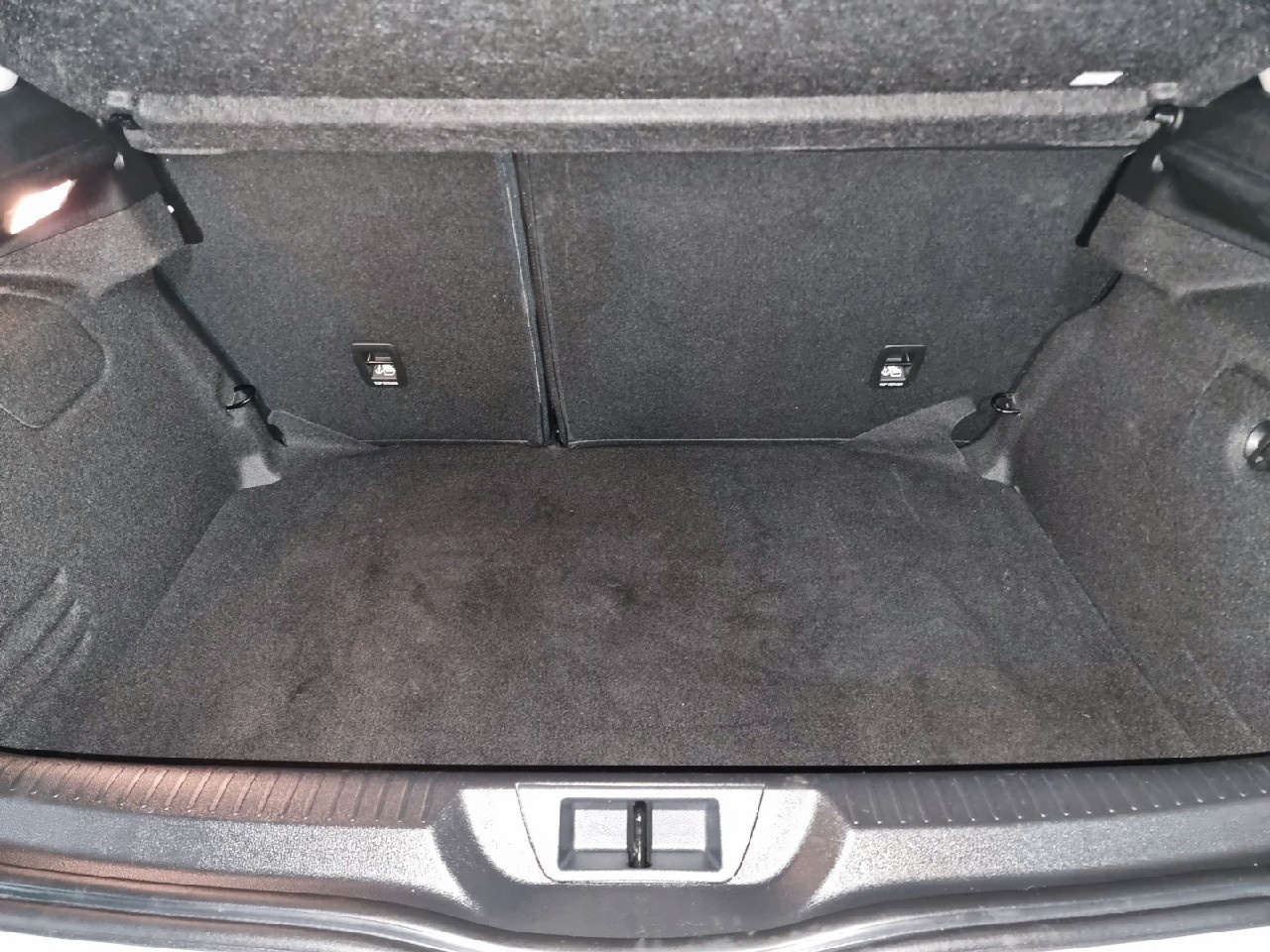 Renault Megane Techno Blue dCi EDC 85 kW (115 CV) - 12