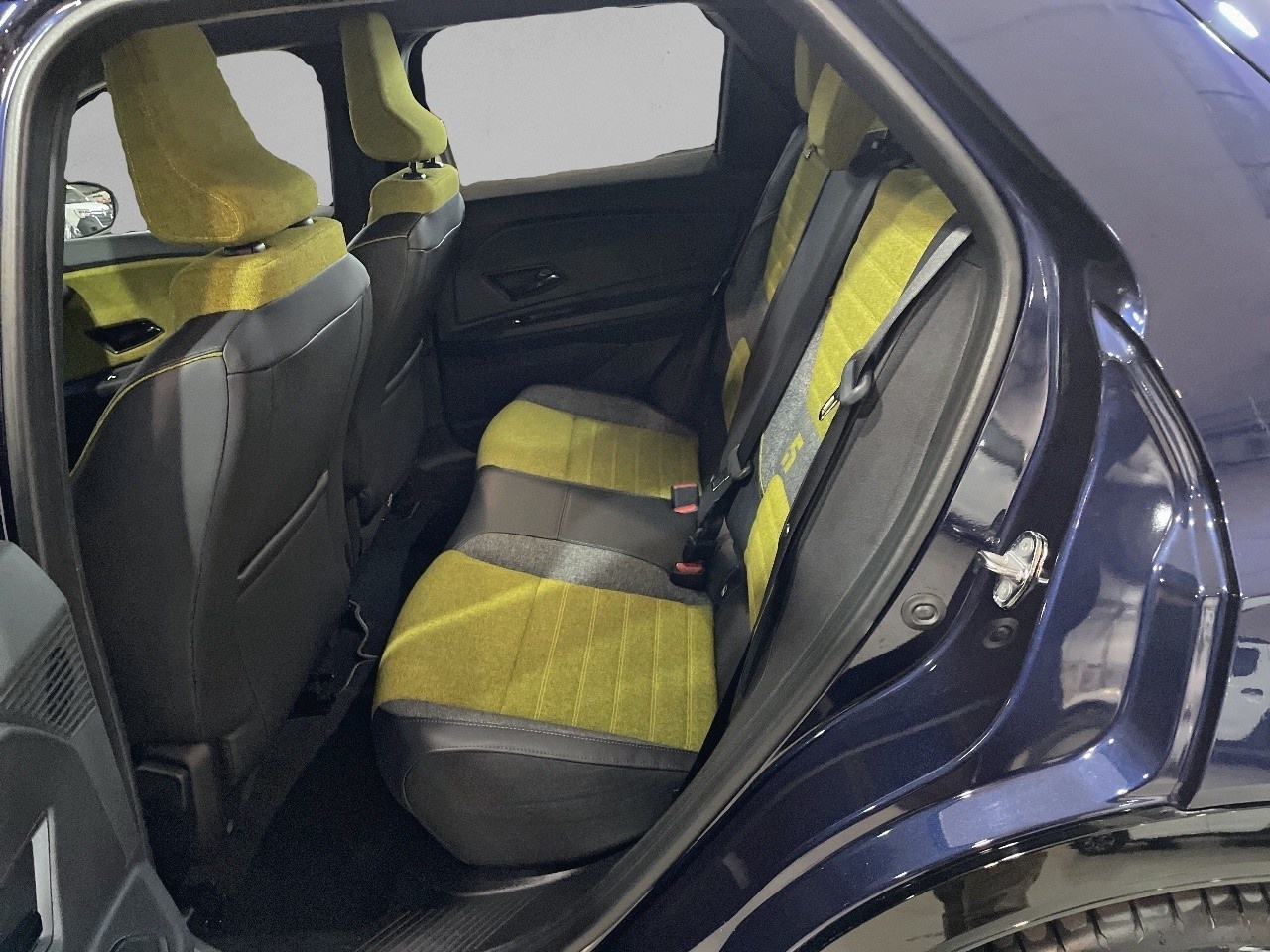 Renault 5 E-Tech Iconic Cinq Autonomía Confort 110 kW (150 CV) - 12