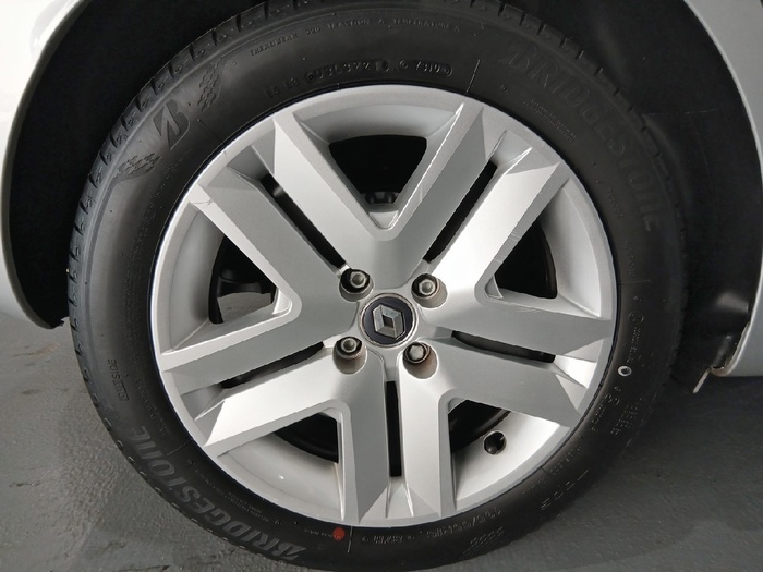 Renault Clio Intens TCe 66 kW (90 CV) - 10 Renault Clio Intens TCe 66 kW (90 CV) - 10