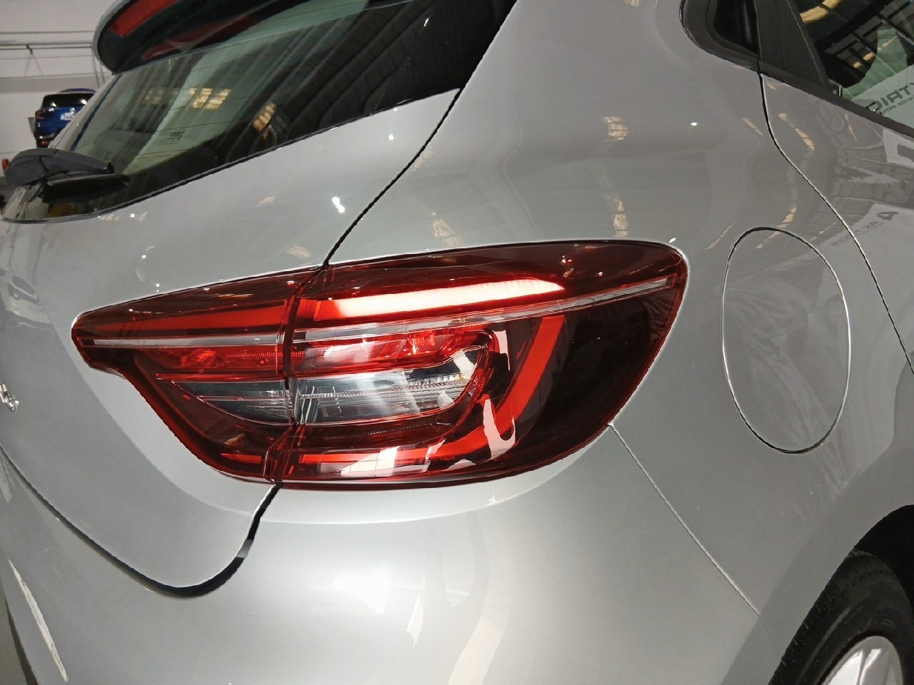 Renault Clio Intens TCe 66 kW (90 CV) - 19