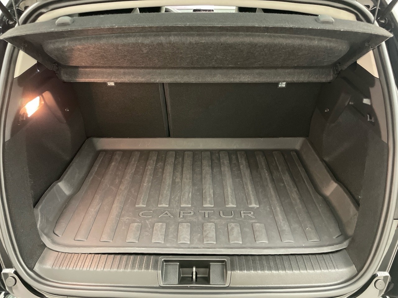 Renault Captur Techno E-Tech PHEV 118 kW (160 CV) - 12