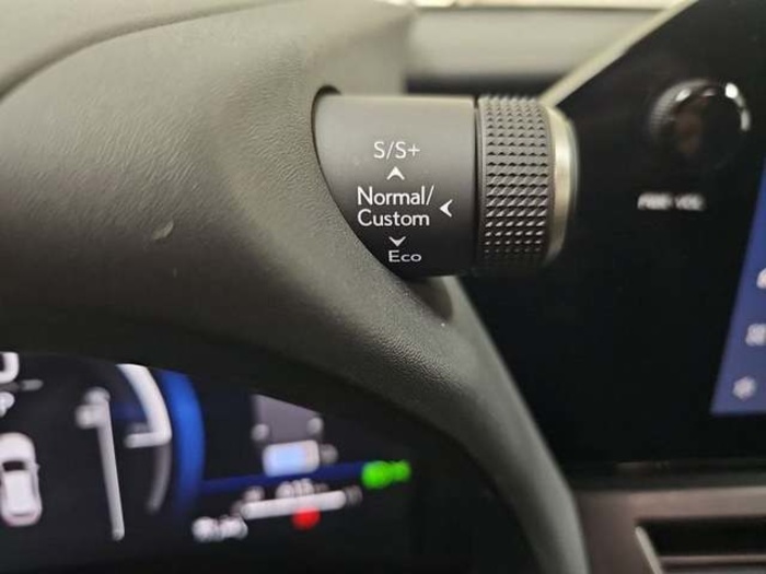 Lexus UX 300h F Sport Plus 146 kW (199 CV) Vehículo usado en Madrid - 19 Lexus UX 300h F Sport Plus 146 kW (199 CV) Vehículo usado en Madrid - 19