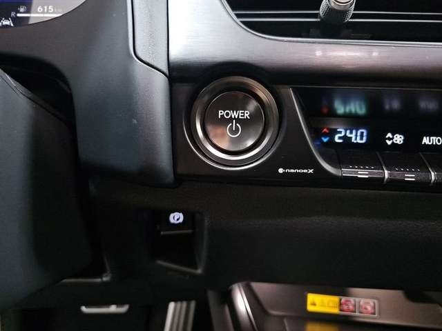 Lexus UX 300h F Sport Plus 146 kW (199 CV) Vehículo usado en Madrid - 21 Lexus UX 300h F Sport Plus 146 kW (199 CV) Vehículo usado en Madrid - 21