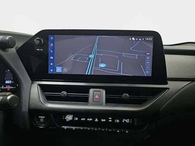 Lexus UX 300h F Sport Plus 146 kW (199 CV) Vehículo usado en Madrid - 23