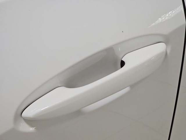 Lexus UX 300h F Sport Plus 146 kW (199 CV) Vehículo usado en Madrid - 36