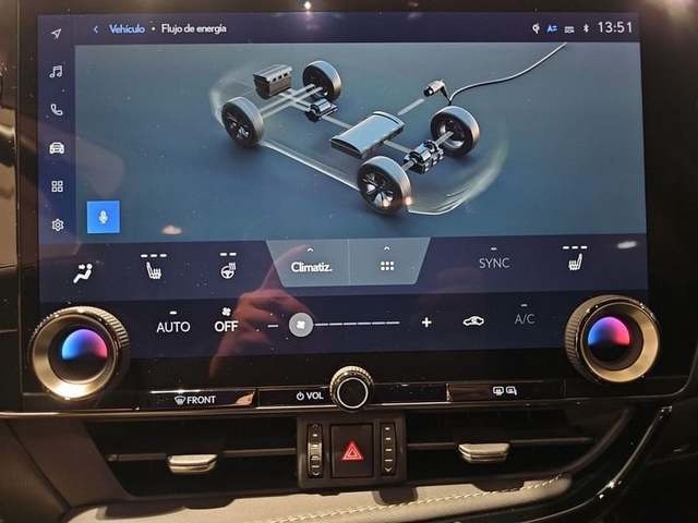 Lexus NX 450h+ Premium+ 4WD 225 kW (306 CV) Vehículo usado en Madrid - 18