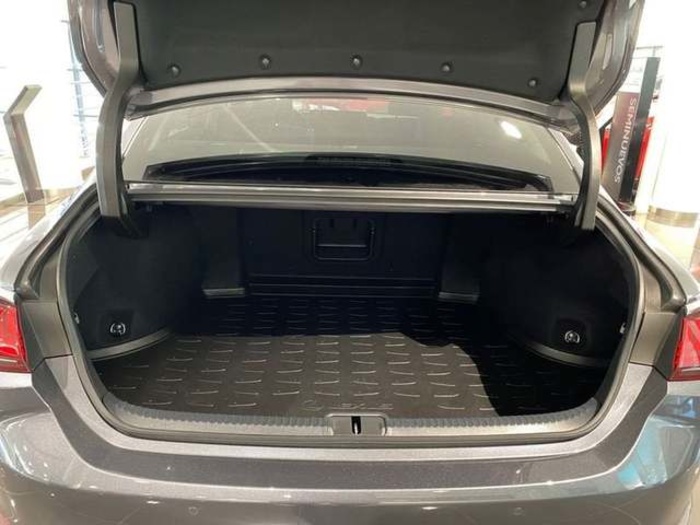 Lexus ES 300h Luxury 160 kW (218 CV) Vehículo usado en Madrid - 22 Lexus ES 300h Luxury 160 kW (218 CV) Vehículo usado en Madrid - 22