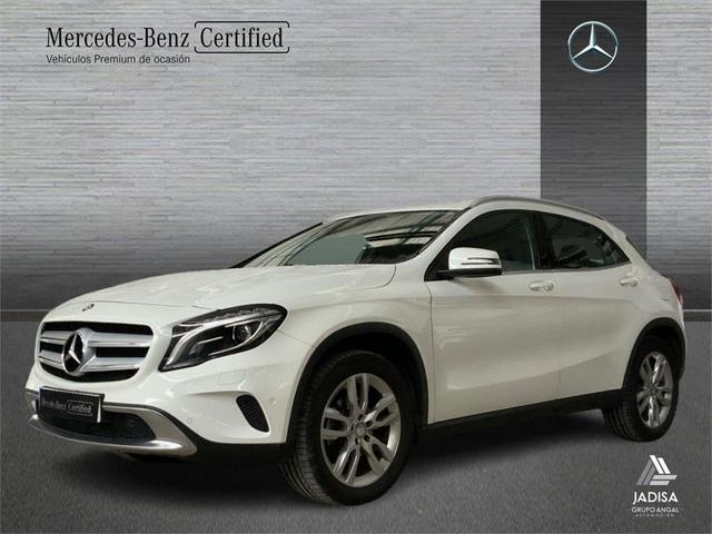 Mercedes-BenzGLA 200 d Urban 100 kW (136 CV)