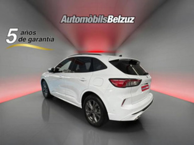 Ford Kuga 2.0 EcoBlue ST-Line Auto 88 kW (120 CV) Ford Kuga 2.0 EcoBlue ST-Line Auto 88 kW (120 CV)