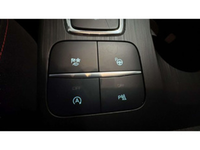 Ford Kuga 2.0 EcoBlue ST-Line Auto 88 kW (120 CV) Ford Kuga 2.0 EcoBlue ST-Line Auto 88 kW (120 CV)