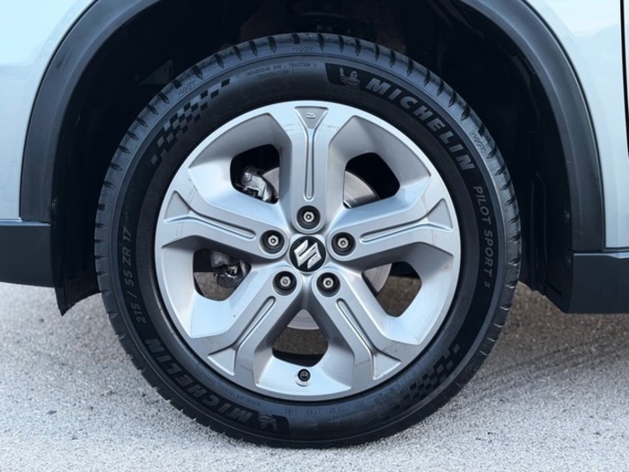 SuzukiVitara 1.6 VVT GLE 4WD 88 kW (120 CV) Vehículo usado en Barcelona - 11 SuzukiVitara 1.6 VVT GLE 4WD 88 kW (120 CV) Vehículo usado en Barcelona - 11