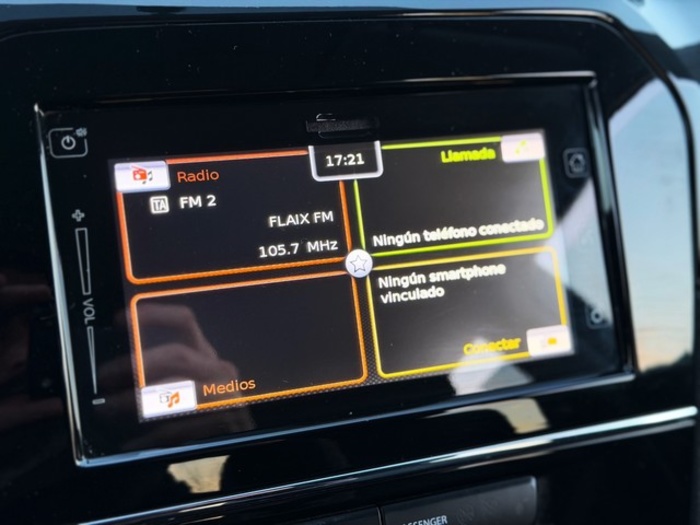 SuzukiVitara 1.6 VVT GLE 4WD 88 kW (120 CV) Vehículo usado en Barcelona - 18 SuzukiVitara 1.6 VVT GLE 4WD 88 kW (120 CV) Vehículo usado en Barcelona - 18