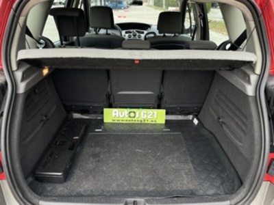 Renault Scenic Dynamique eco2 1.5 dCi 63 kW (85 CV) Renault Scenic Dynamique eco2 1.5 dCi 63 kW (85 CV)