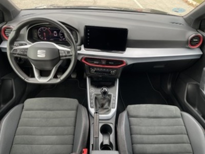 SEAT Arona 1.0 TSI S&S FR 81 kW (110 CV) SEAT Arona 1.0 TSI S&S FR 81 kW (110 CV)