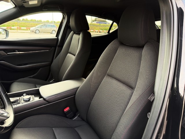 MazdaMazda 3 2.0 e-SKYACTIV-G Homura AT 89 kW (122 CV) Vehículo usado en Barcelona - 4