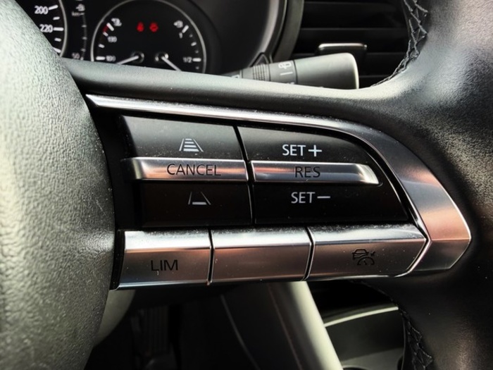 MazdaMazda 3 2.0 e-SKYACTIV-G Homura AT 89 kW (122 CV) Vehículo usado en Barcelona - 18 MazdaMazda 3 2.0 e-SKYACTIV-G Homura AT 89 kW (122 CV) Vehículo usado en Barcelona - 18